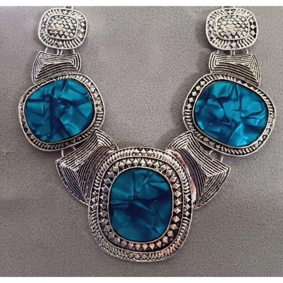 Statement Silver Necklace & Earrings Blue Faux Stone Accents - Picture 2 of 2
